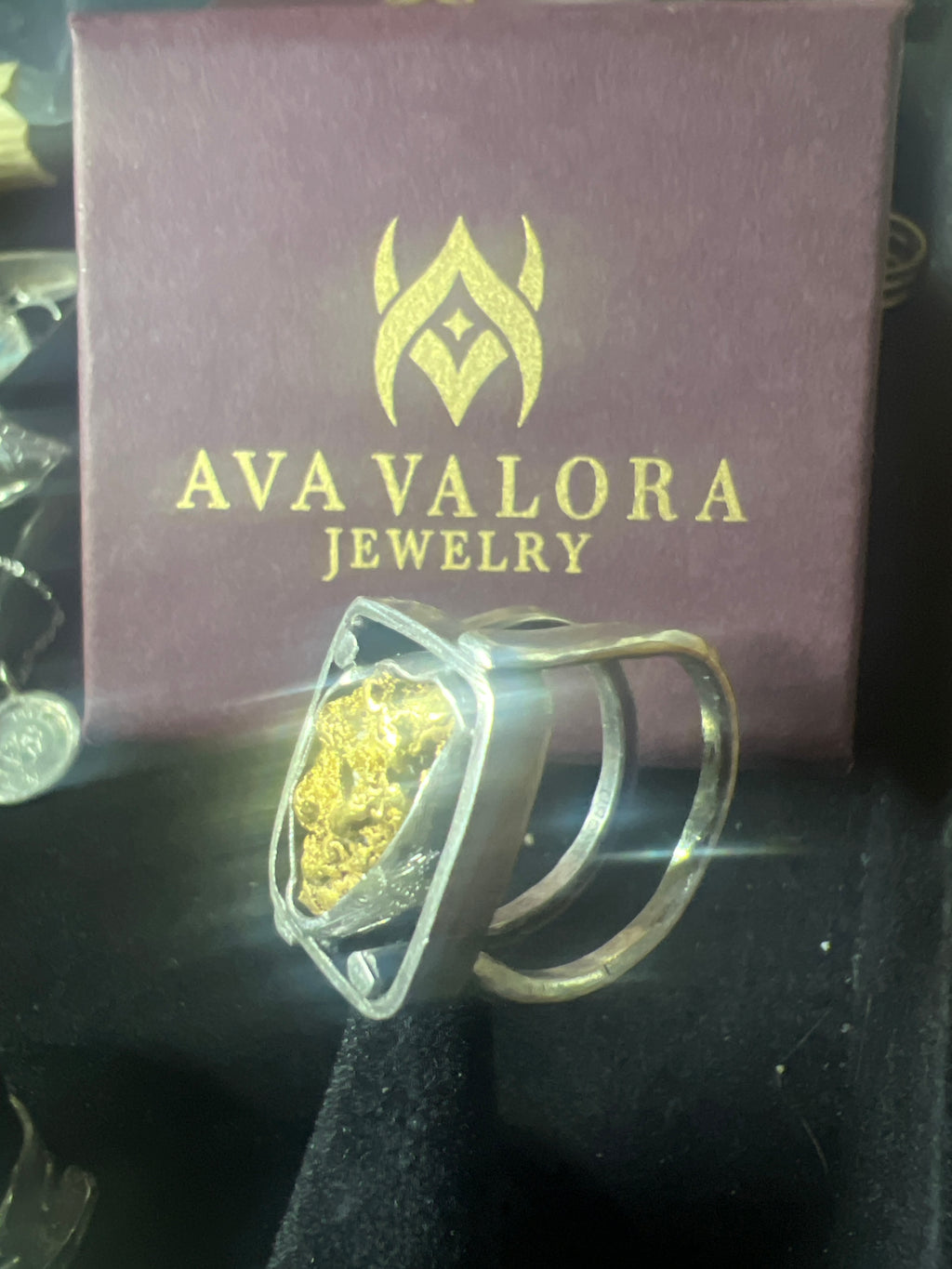 Men’s wedding ring, Sterling silver band with a 4 g gold nugget(Sonoran Desert, natural golden nugget)